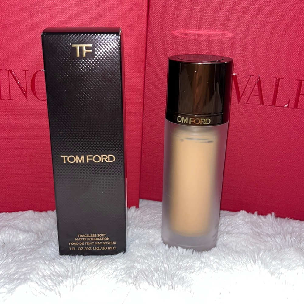 Tom Ford Traceless Soft Matte Foundation - 7.5 Shell Beige- 1 oz